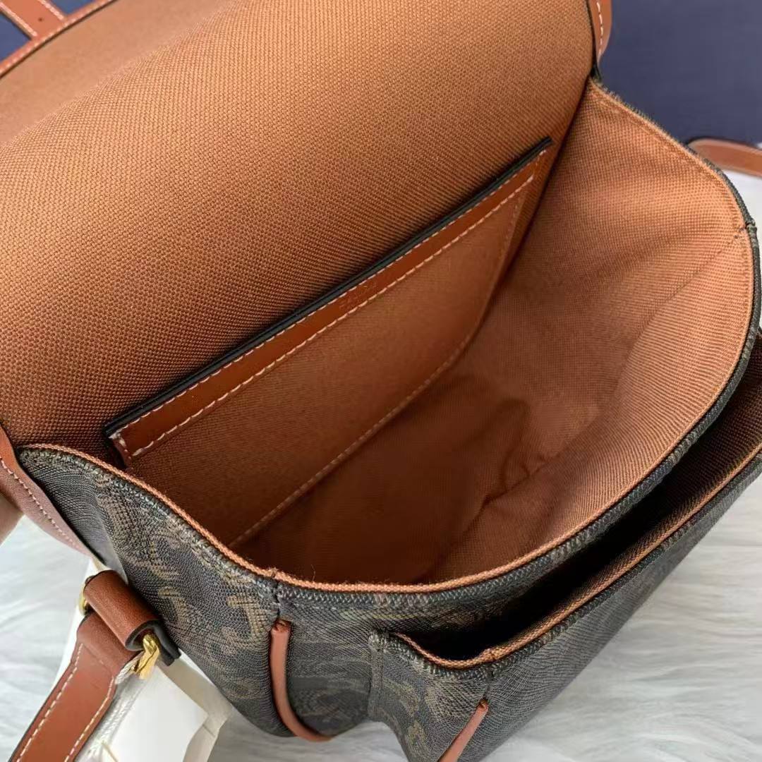 셀린느 여성 미디엄 폴코백 트리옹프 - Celine Womens Medium Folco Bag Triomphe - ceb1635x